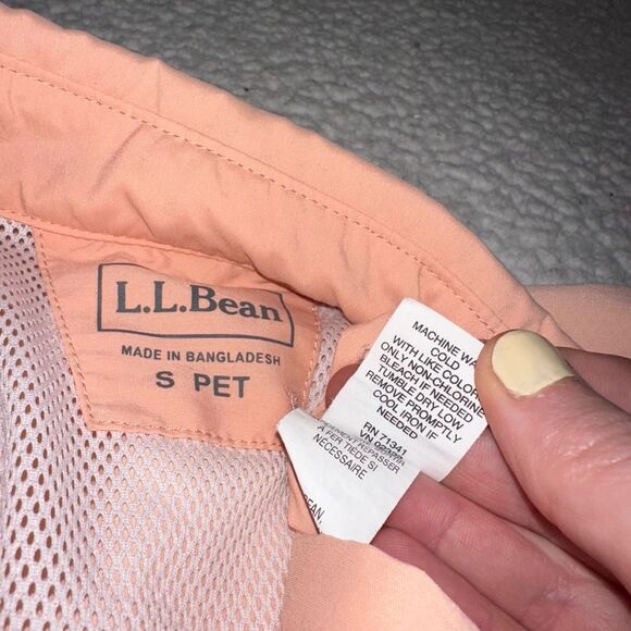 L.L. Bean Peach Button Down Collared Short Sleeve Shirt Womens SP EUC - Picture 7 of 10